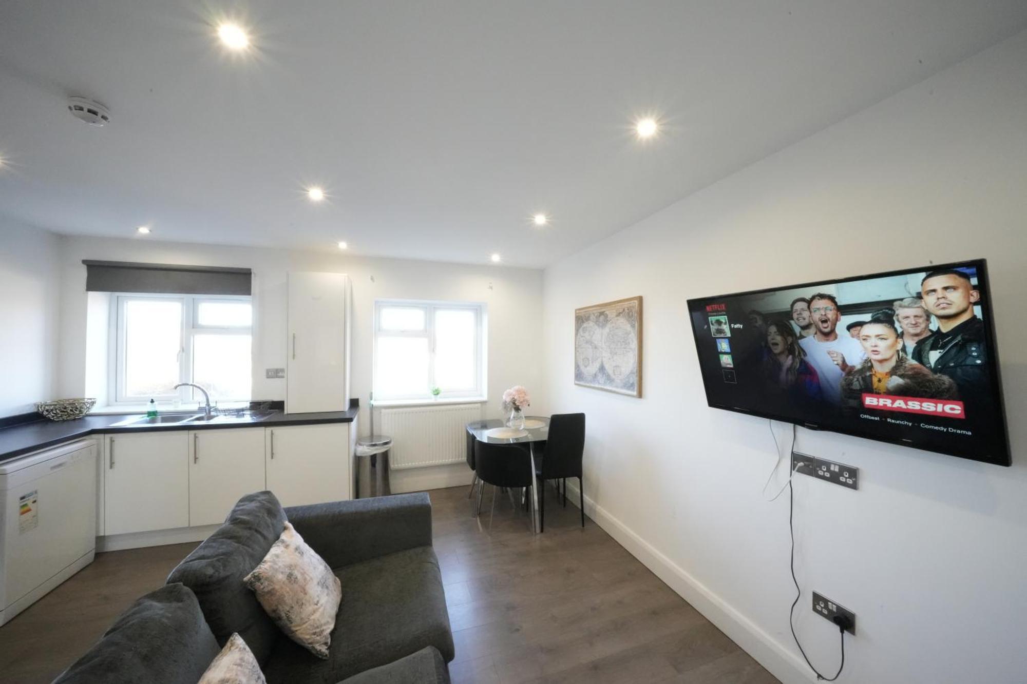 Hatton Apartments Heathrow Airport- Free Parking-Free Underground To And From Heathrow Airport Hatton Cross See Picture-See London Fast Hatton Cross To Central London 30Min Zewnętrze zdjęcie