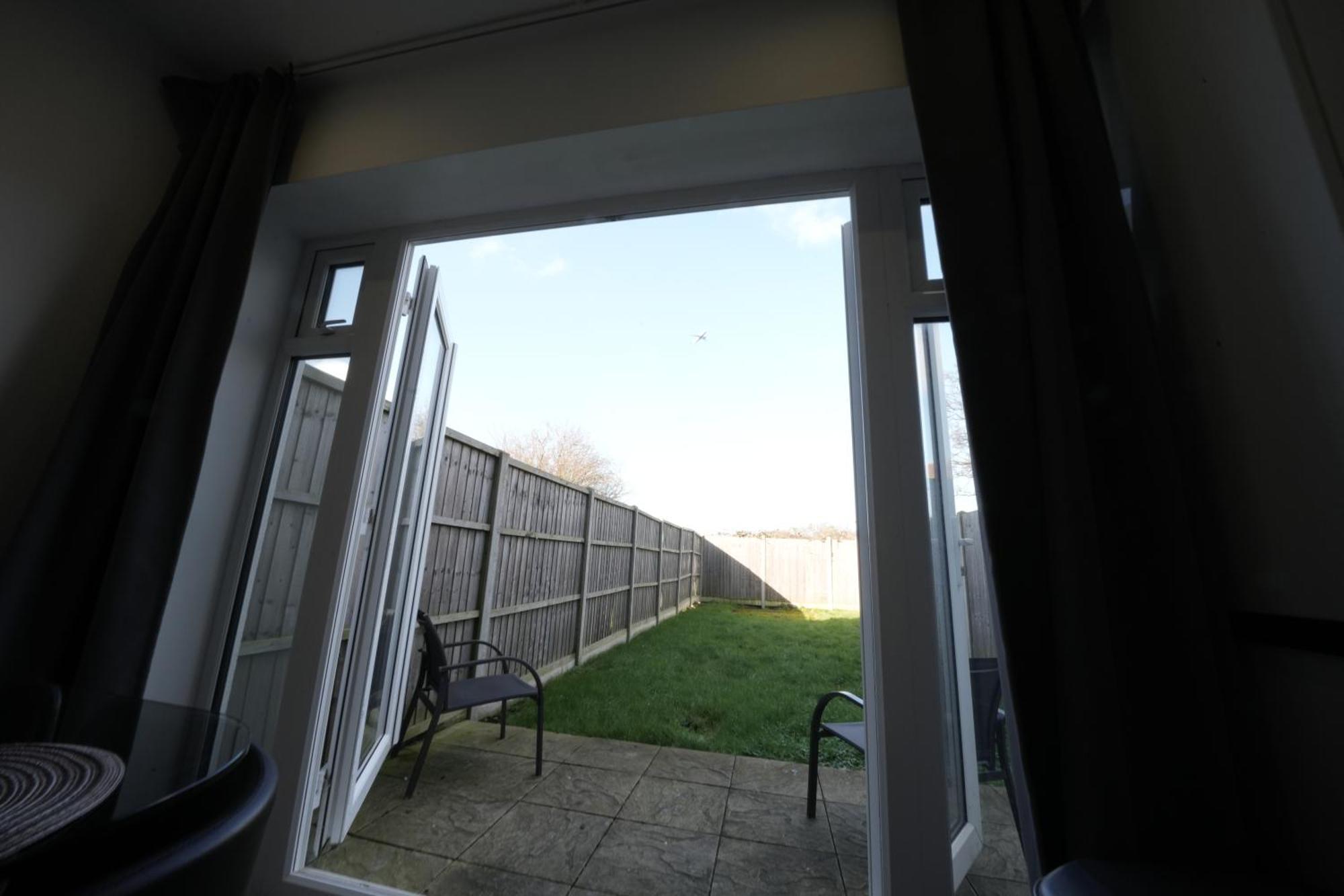 Hatton Apartments Heathrow Airport- Free Parking-Free Underground To And From Heathrow Airport Hatton Cross See Picture-See London Fast Hatton Cross To Central London 30Min Zewnętrze zdjęcie