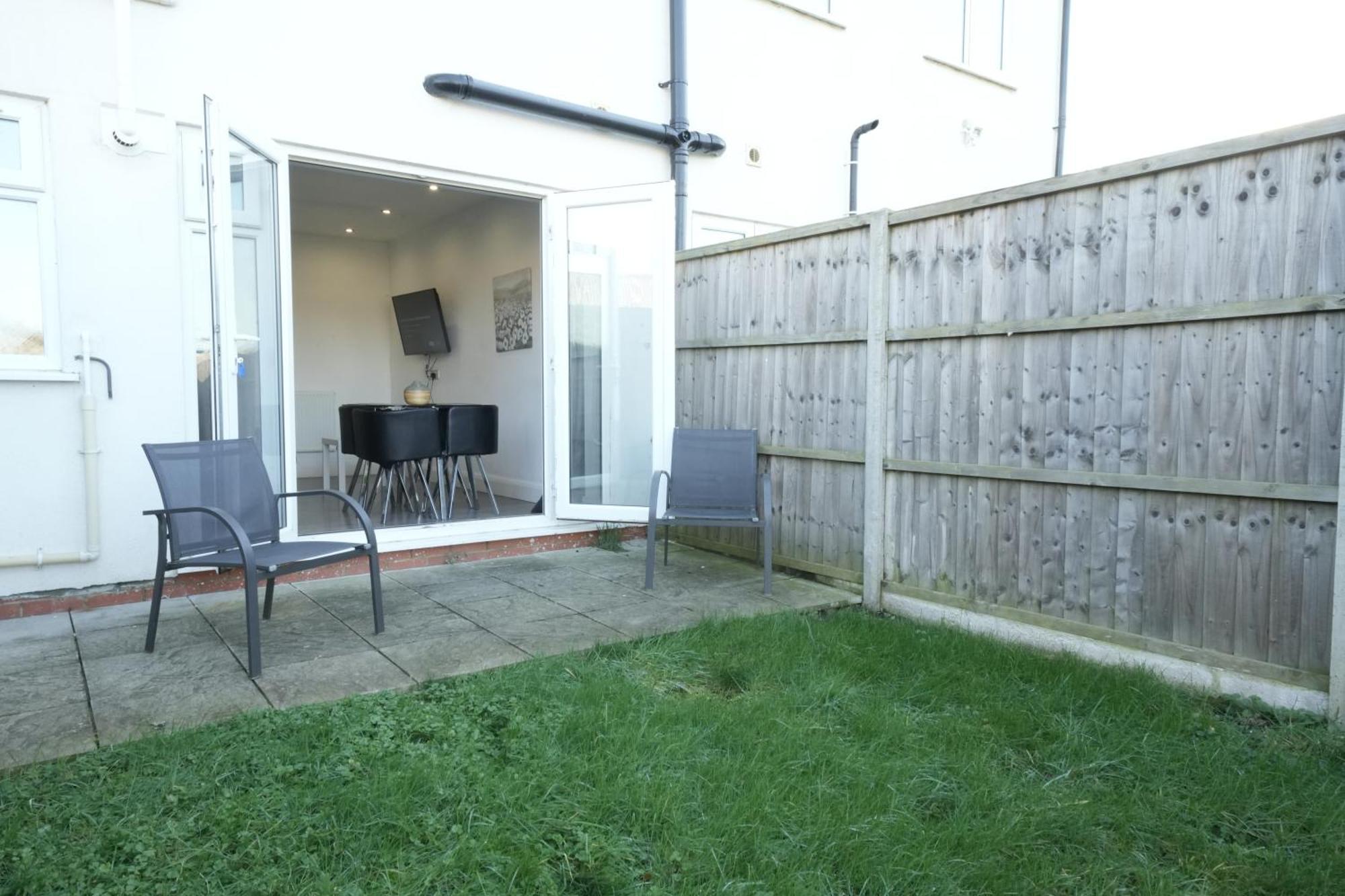 Hatton Apartments Heathrow Airport- Free Parking-Free Underground To And From Heathrow Airport Hatton Cross See Picture-See London Fast Hatton Cross To Central London 30Min Zewnętrze zdjęcie
